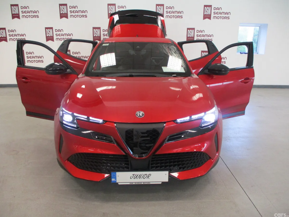 Alfa Romeo Junior SUV, Electric, 2026, Red