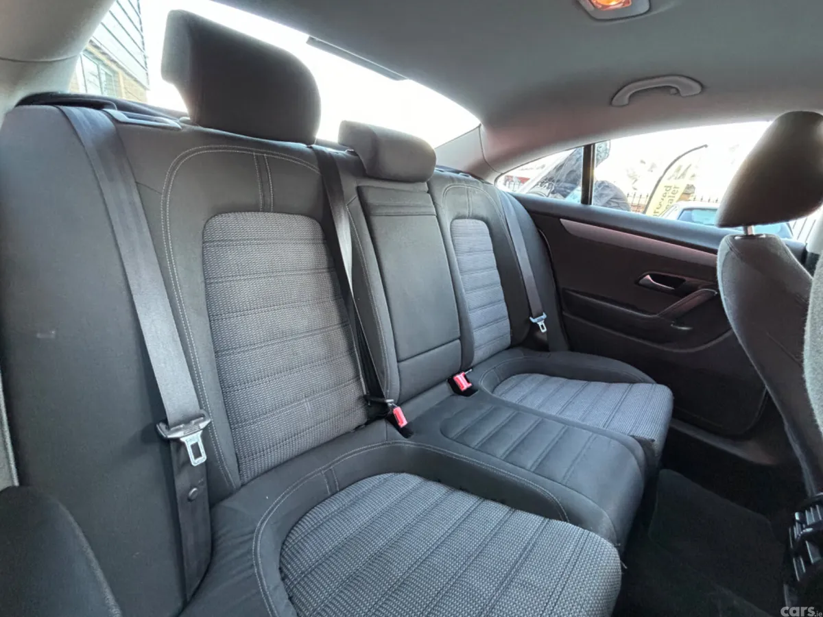 Volkswagen Passat Coupe, Diesel, 2011, Silver