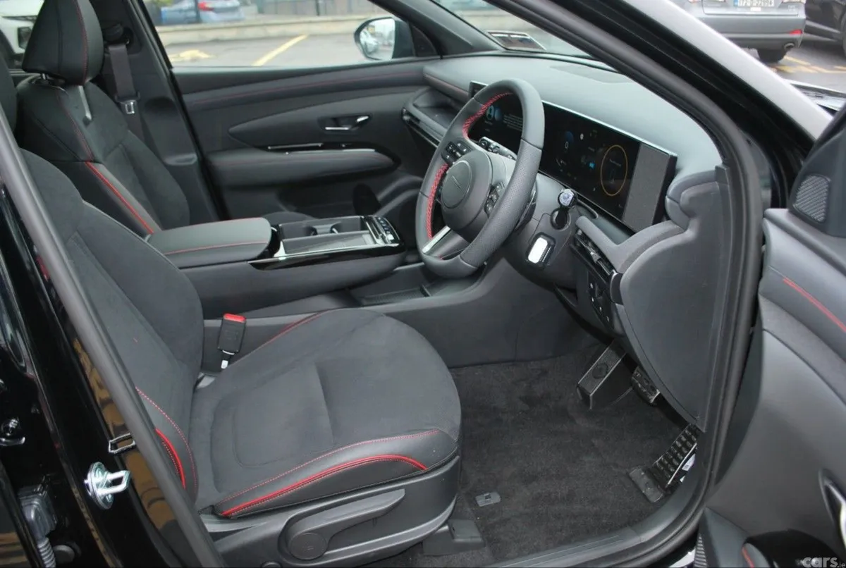 Hyundai Tucson SUV, Petrol Plug-in Hybrid, 2026, Black