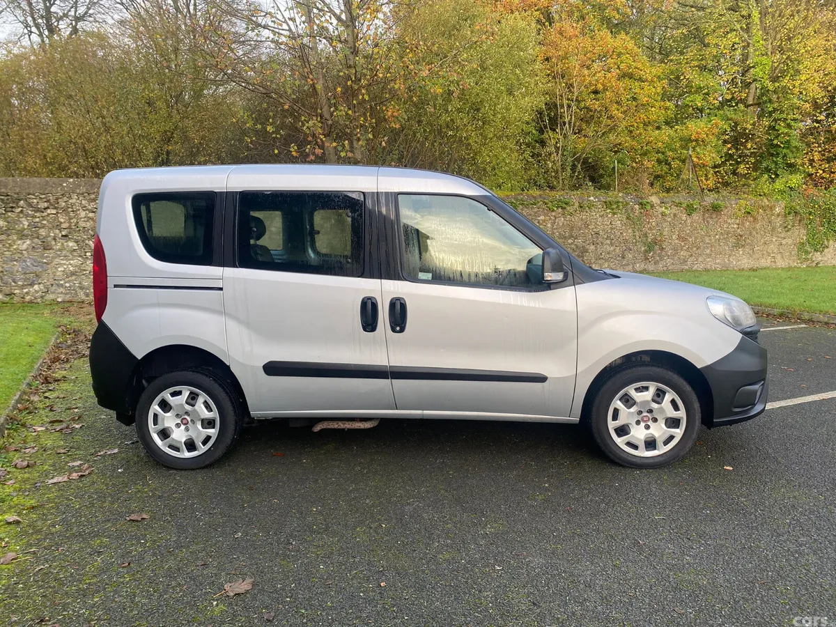 Fiat Doblo MPV, Petrol, 2017, Silver