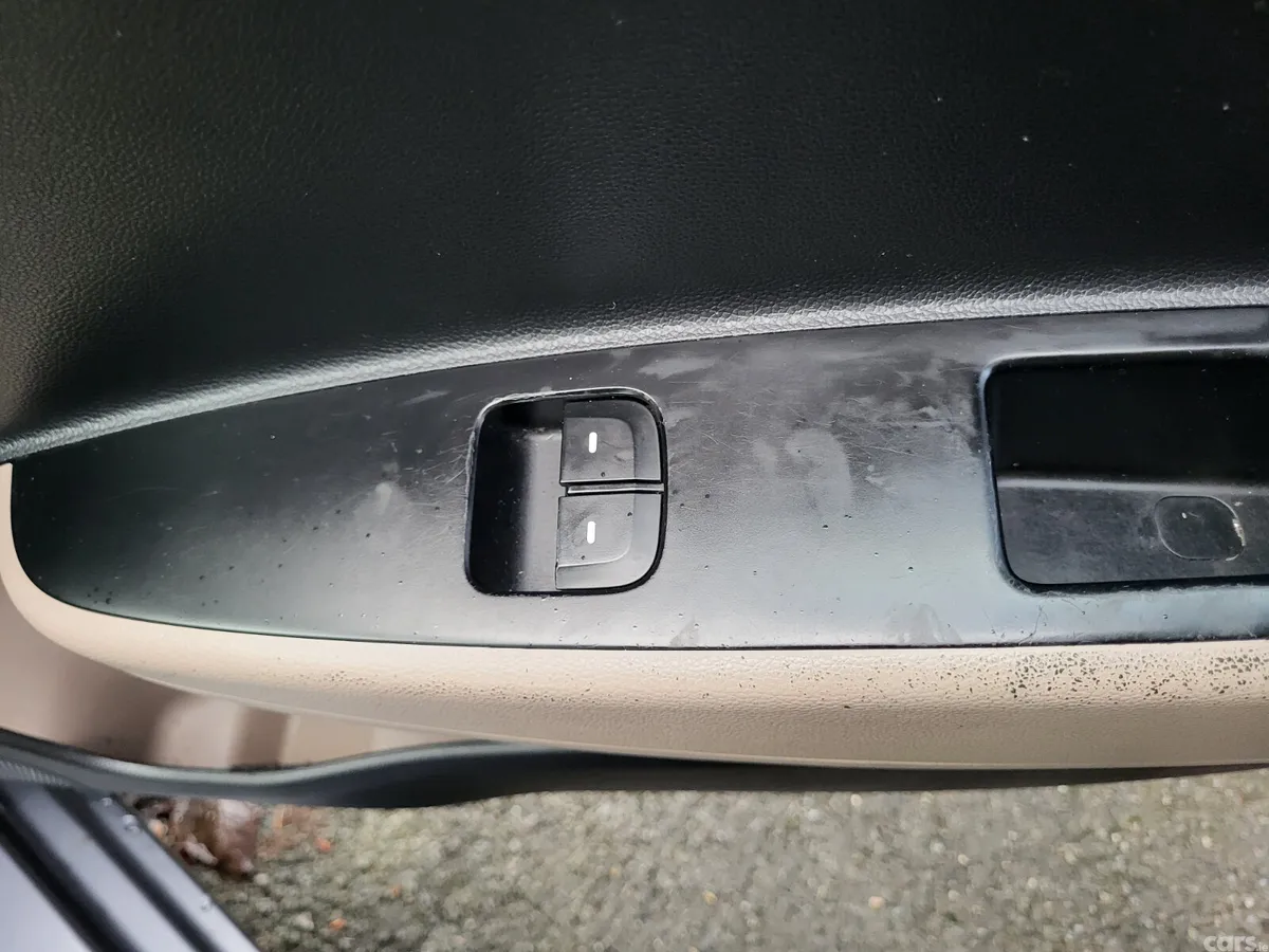Hyundai i10 Hatchback, Petrol, 2015, Grey