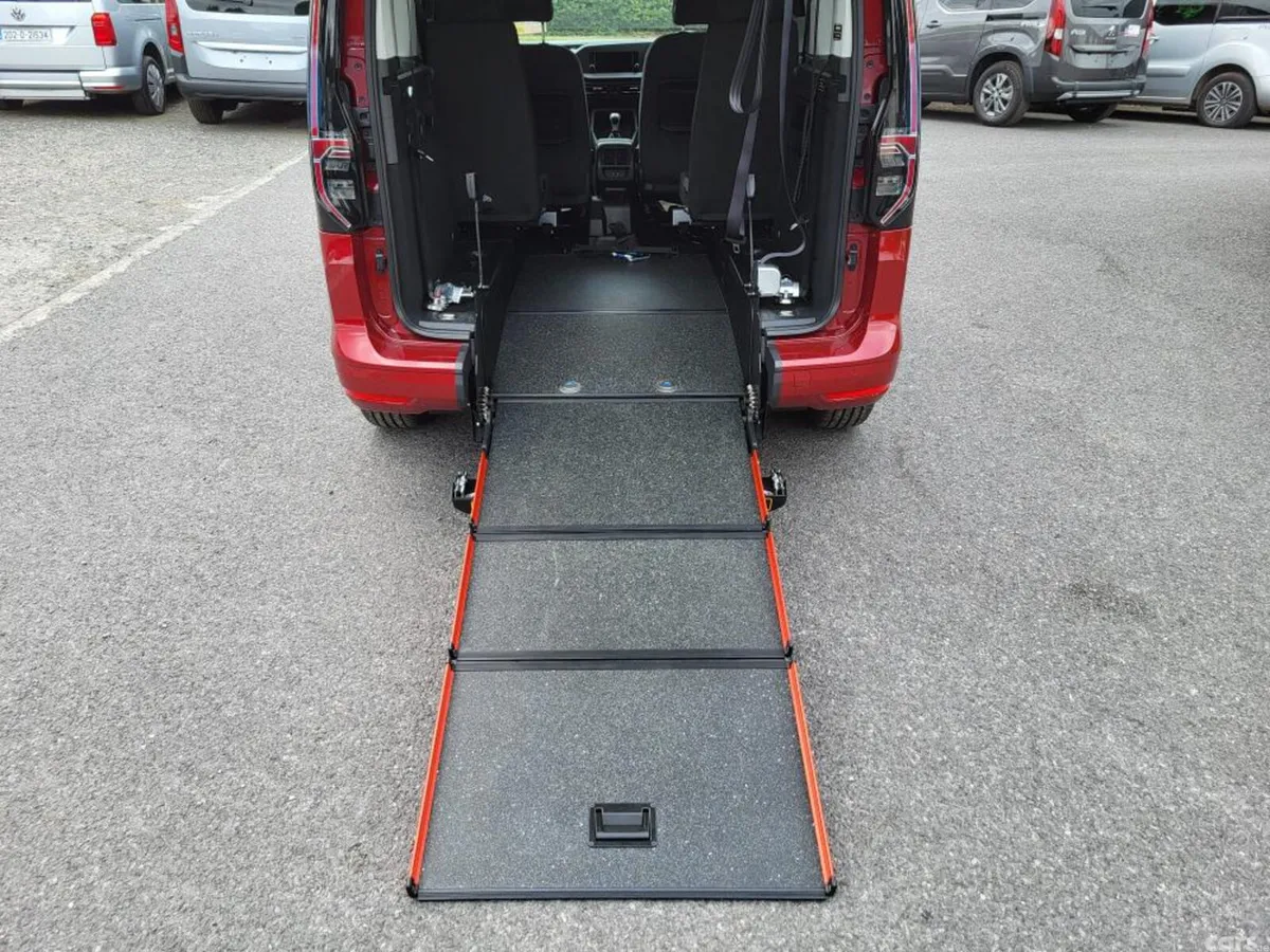 Volkswagen Caddy MPV, Diesel, 2026, Red