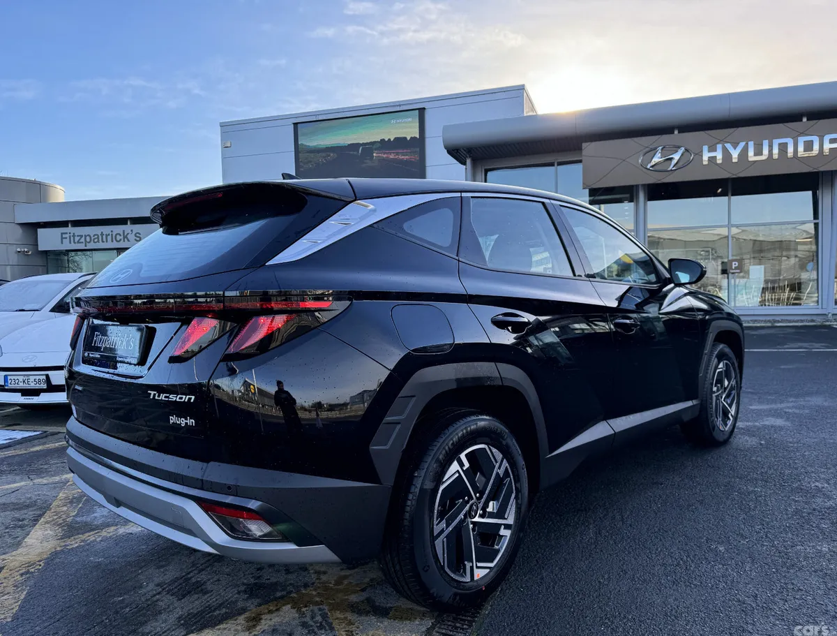 Hyundai Tucson SUV, Petrol Plug-in Hybrid, 2027, Black