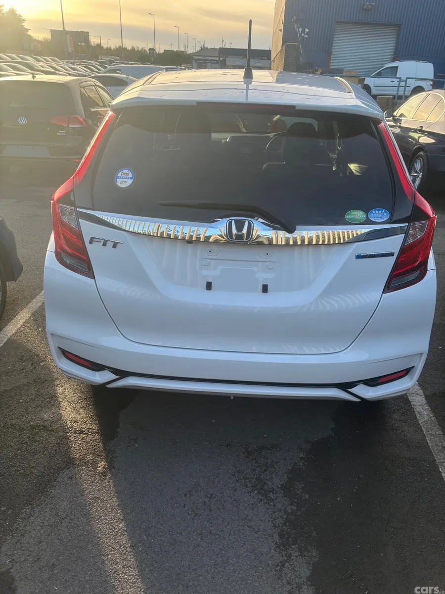 Honda Fit Hatchback, Petrol Hybrid, 2019, White