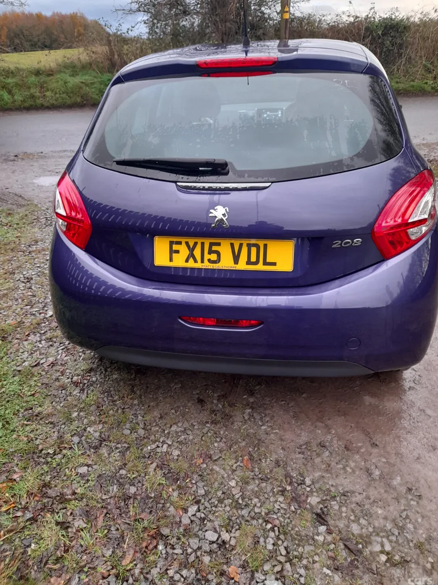 Peugeot 208 Hatchback, Petrol, 2015, Blue