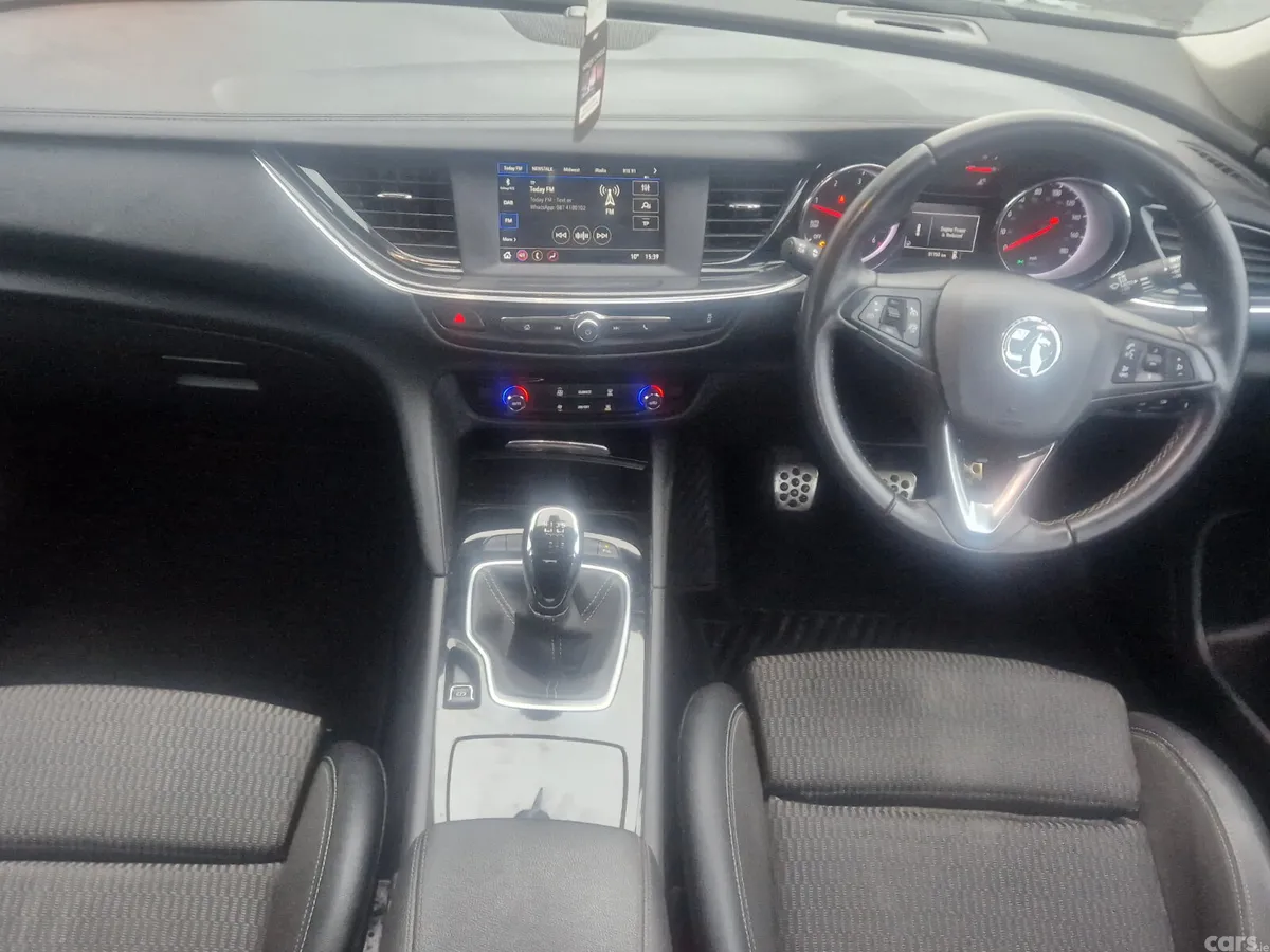 Vauxhall Insignia Hatchback, Diesel, 2019, Black
