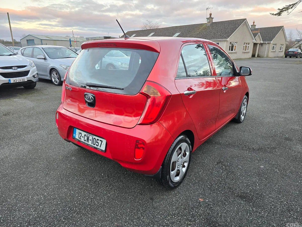 Kia Picanto Hatchback, Petrol, 2012, Red