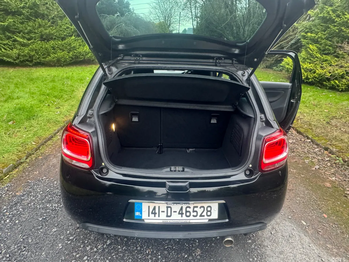 Citroen DS 3 Hatchback, Petrol, 2014, Black