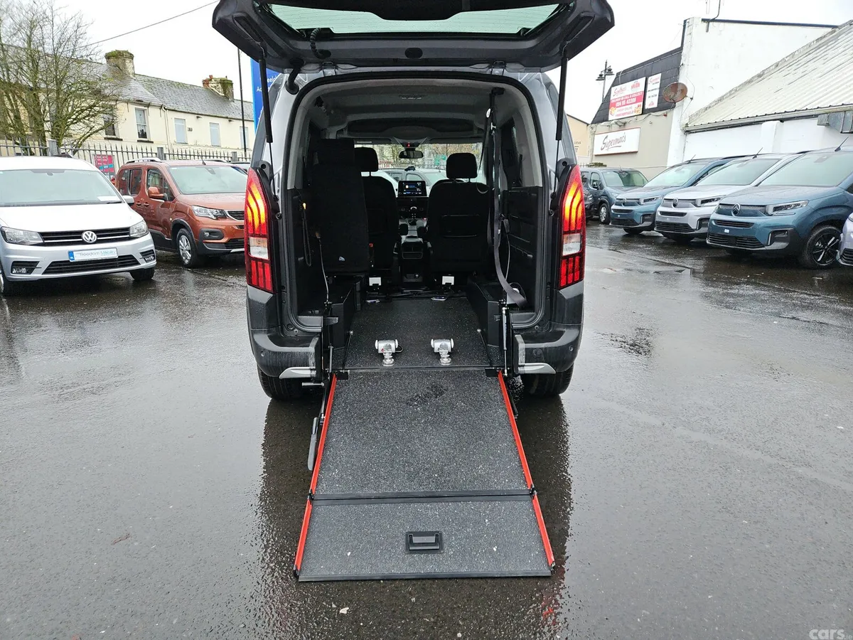 Peugeot Rifter MPV, Diesel, 2020, Grey