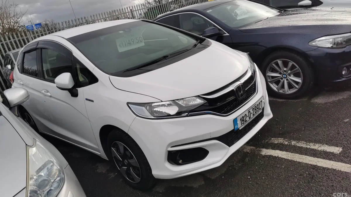 Honda Fit Hatchback, Petrol Hybrid, 2019, White