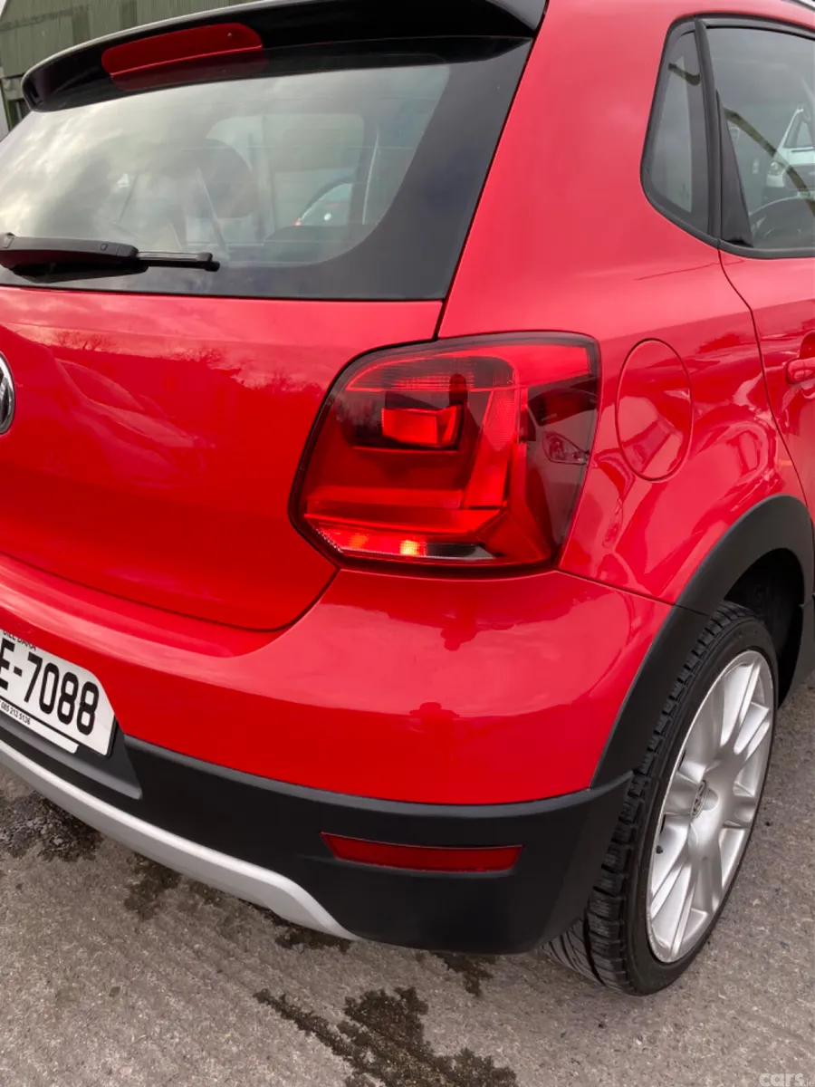 Volkswagen Polo Hatchback, Petrol, 2015, Red