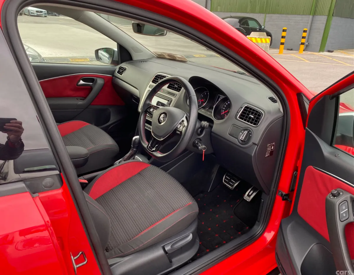 Volkswagen Polo Hatchback, Petrol, 2015, Red