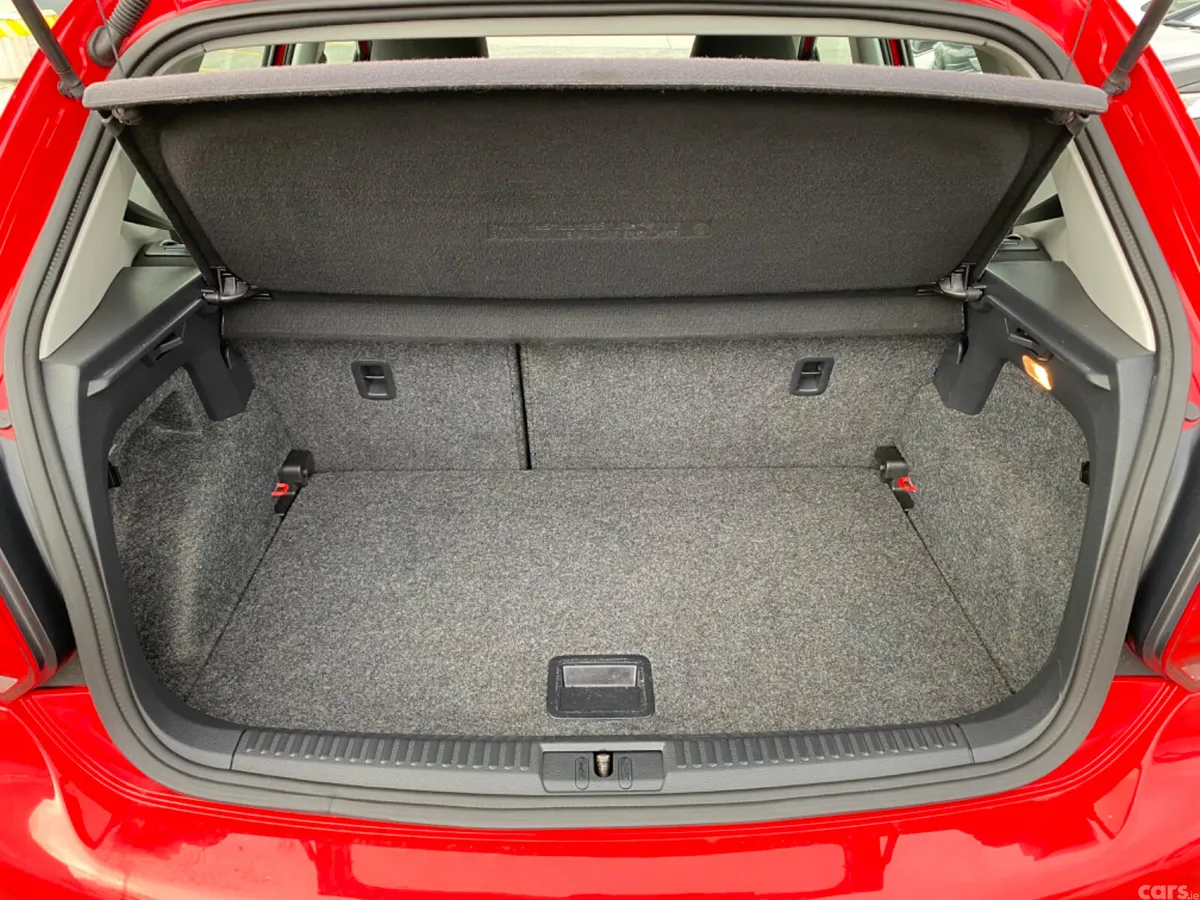 Volkswagen Polo Hatchback, Petrol, 2015, Red
