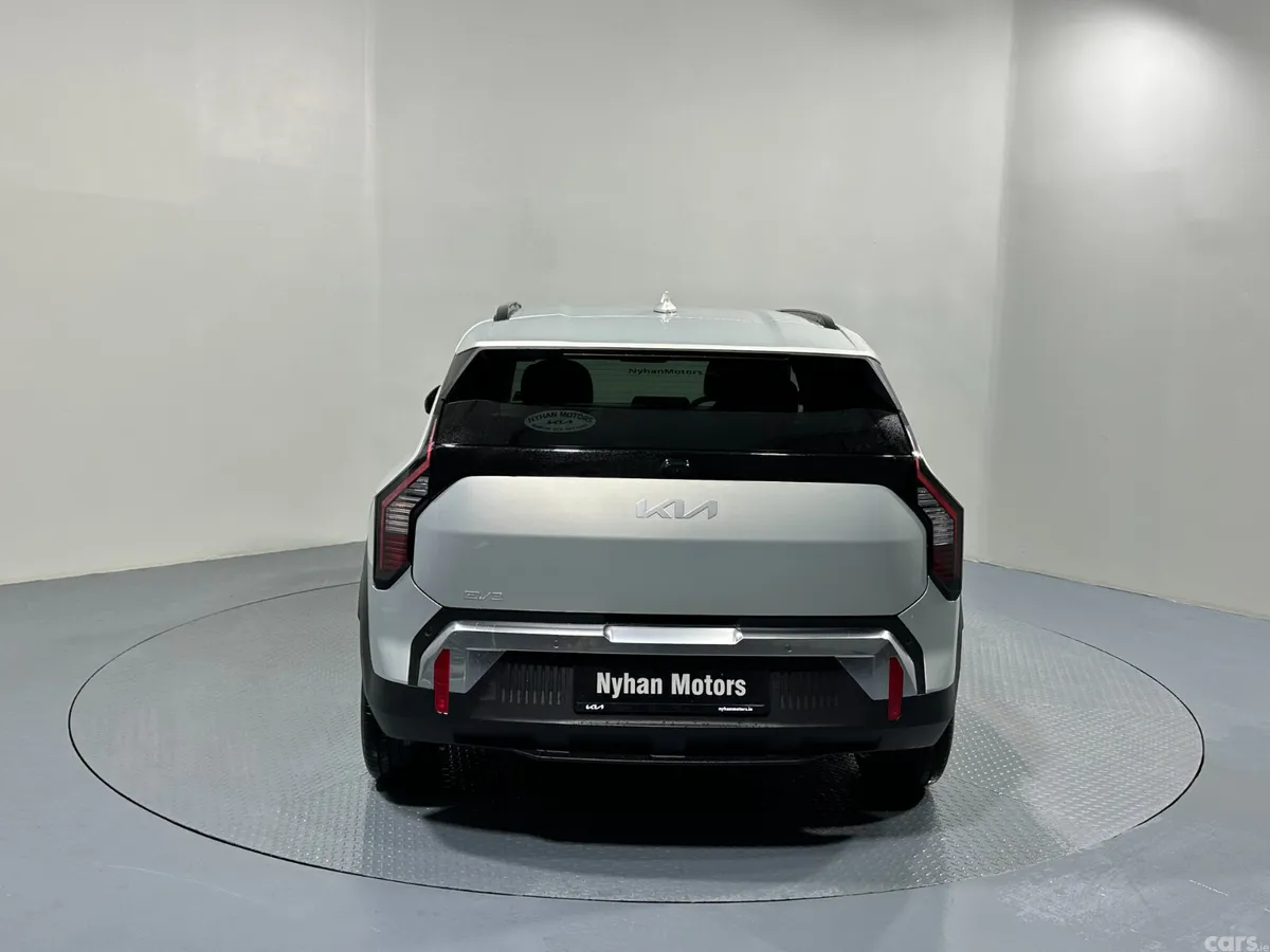 Kia EV3 MPV, Electric, 2026, Silver