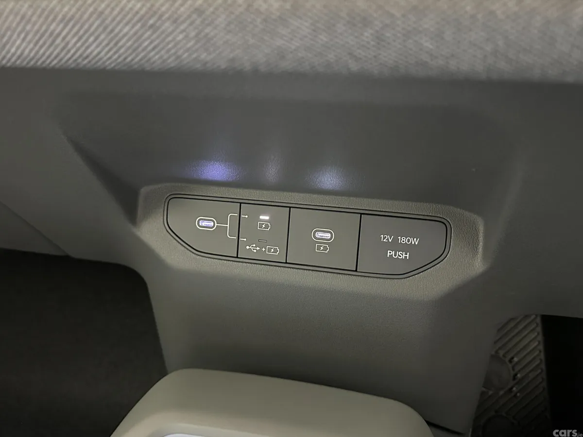 Kia EV3 MPV, Electric, 2026, Silver