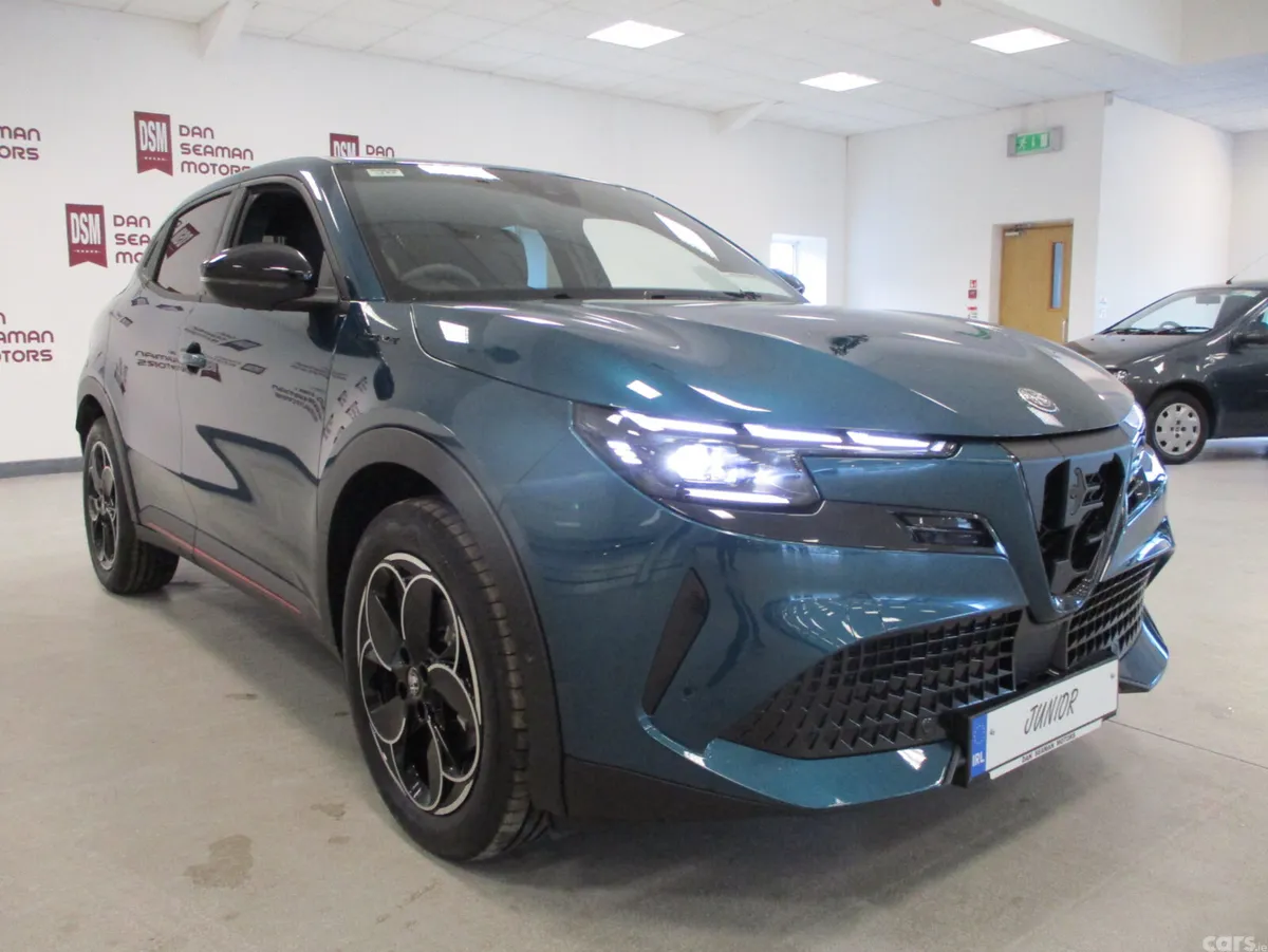 Alfa Romeo Junior SUV, Electric, 2026, Blue
