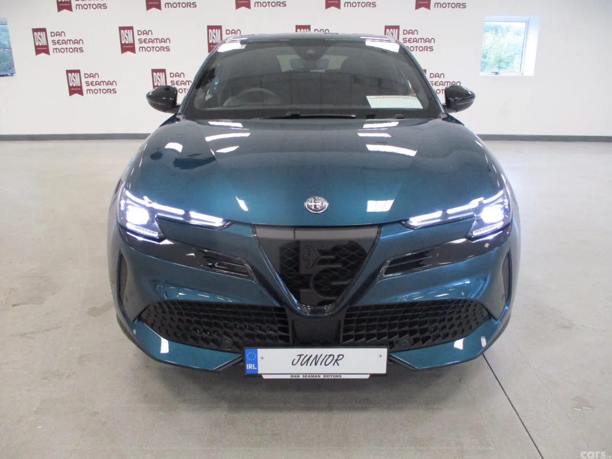 Alfa Romeo Junior SUV, Electric, 2026, Blue