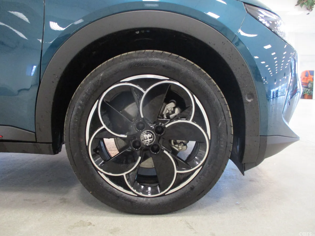 Alfa Romeo Junior SUV, Electric, 2026, Blue
