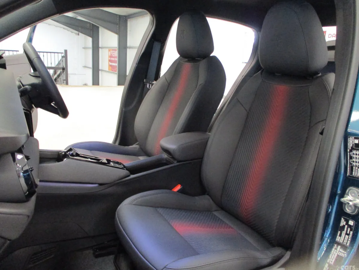 Alfa Romeo Junior SUV, Electric, 2026, Blue