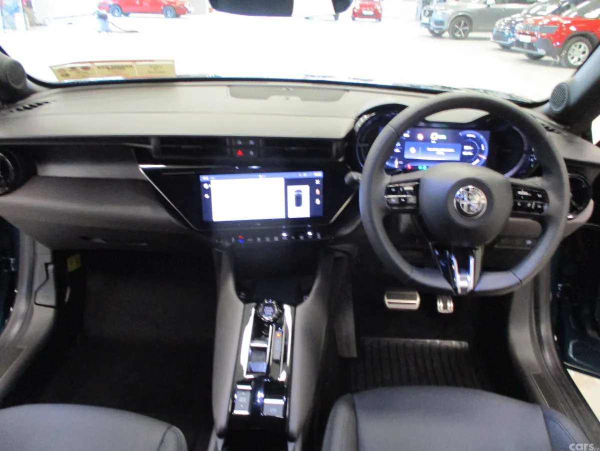 Alfa Romeo Junior SUV, Electric, 2026, Blue