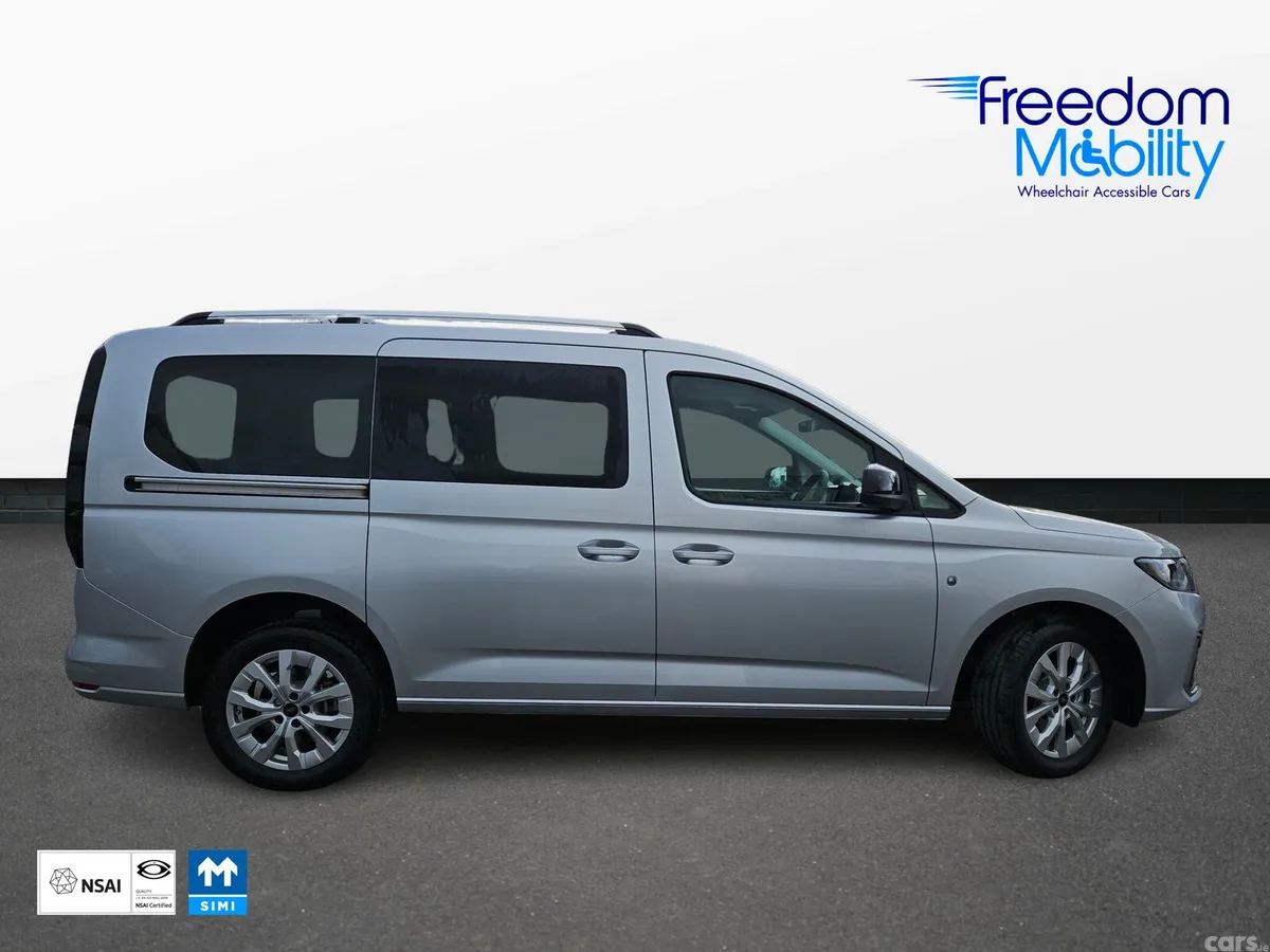 Ford Tourneo Connect MPV, Diesel, 2025, Yellow