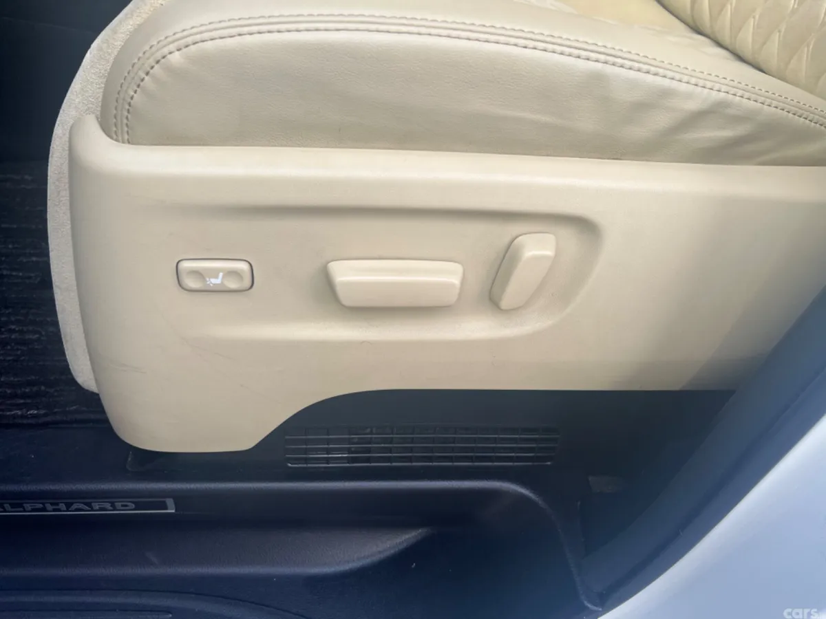 Toyota Alphard MPV, Petrol Hybrid, 2016, White