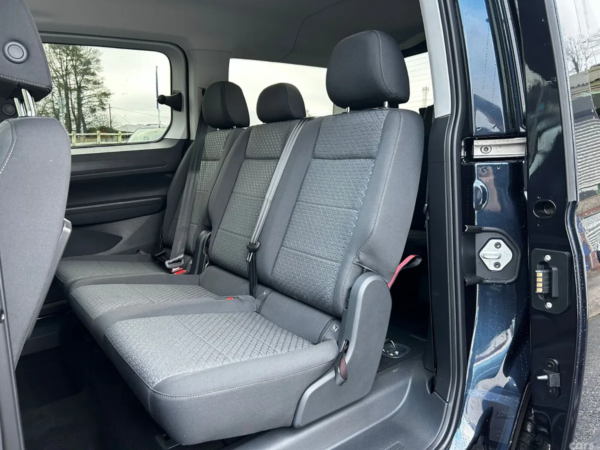 Ford Tourneo Connect MPV, Diesel, 2026, Blue
