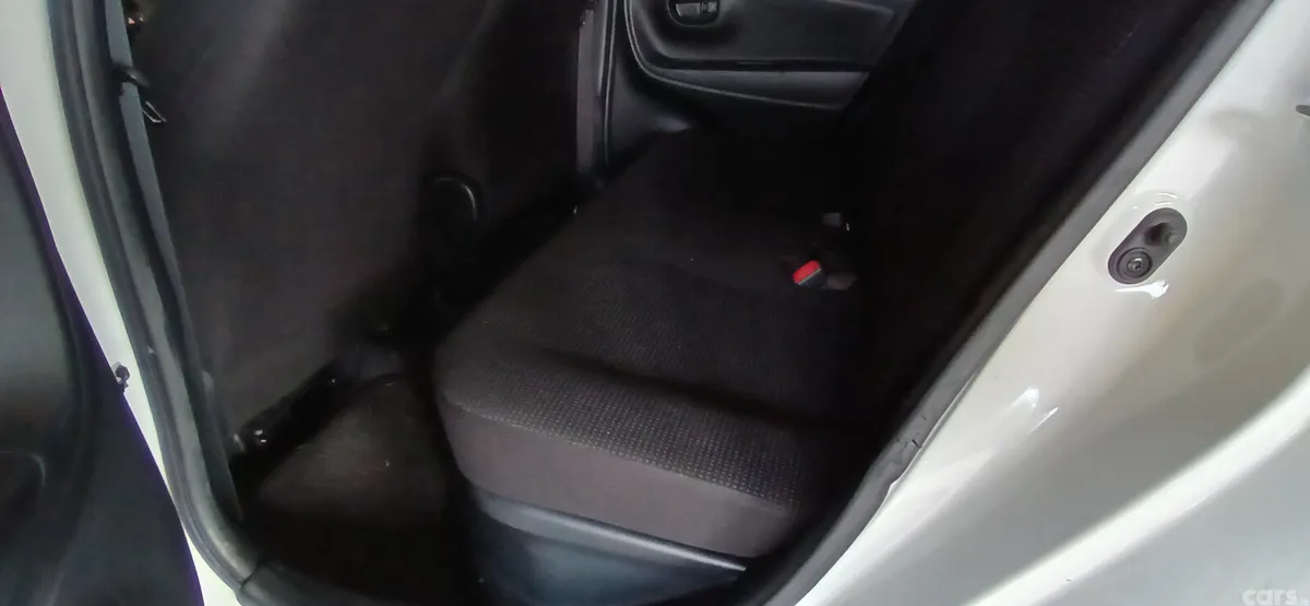Toyota Vitz Hatchback, Petrol Hybrid, 2017, White