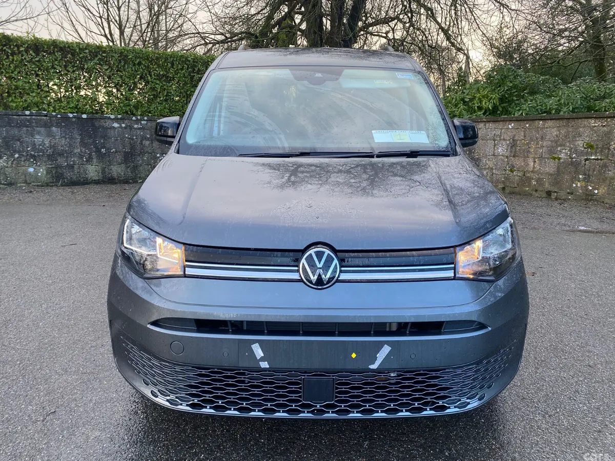 Volkswagen Caddy Maxi Life MPV, Diesel, 2026, Grey