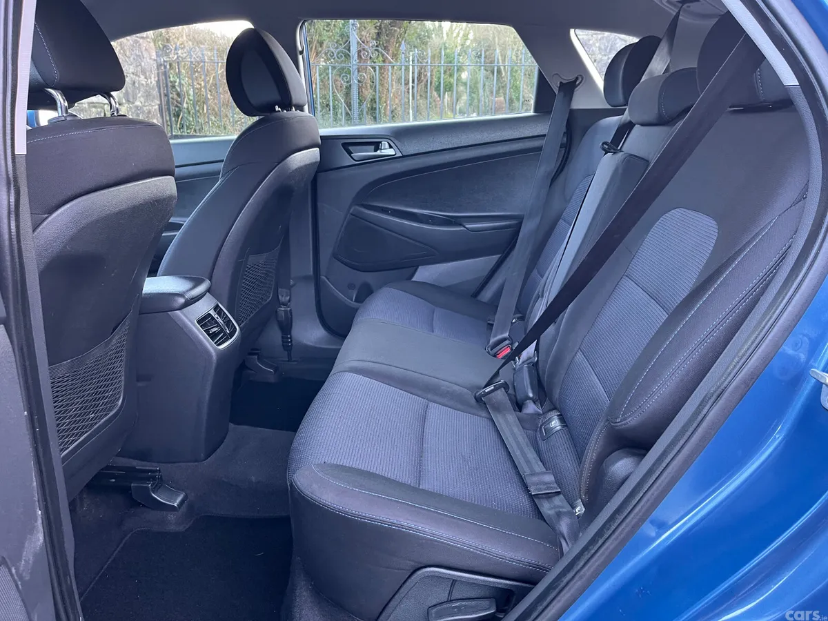 Hyundai Tucson SUV, Diesel, 2016, Blue
