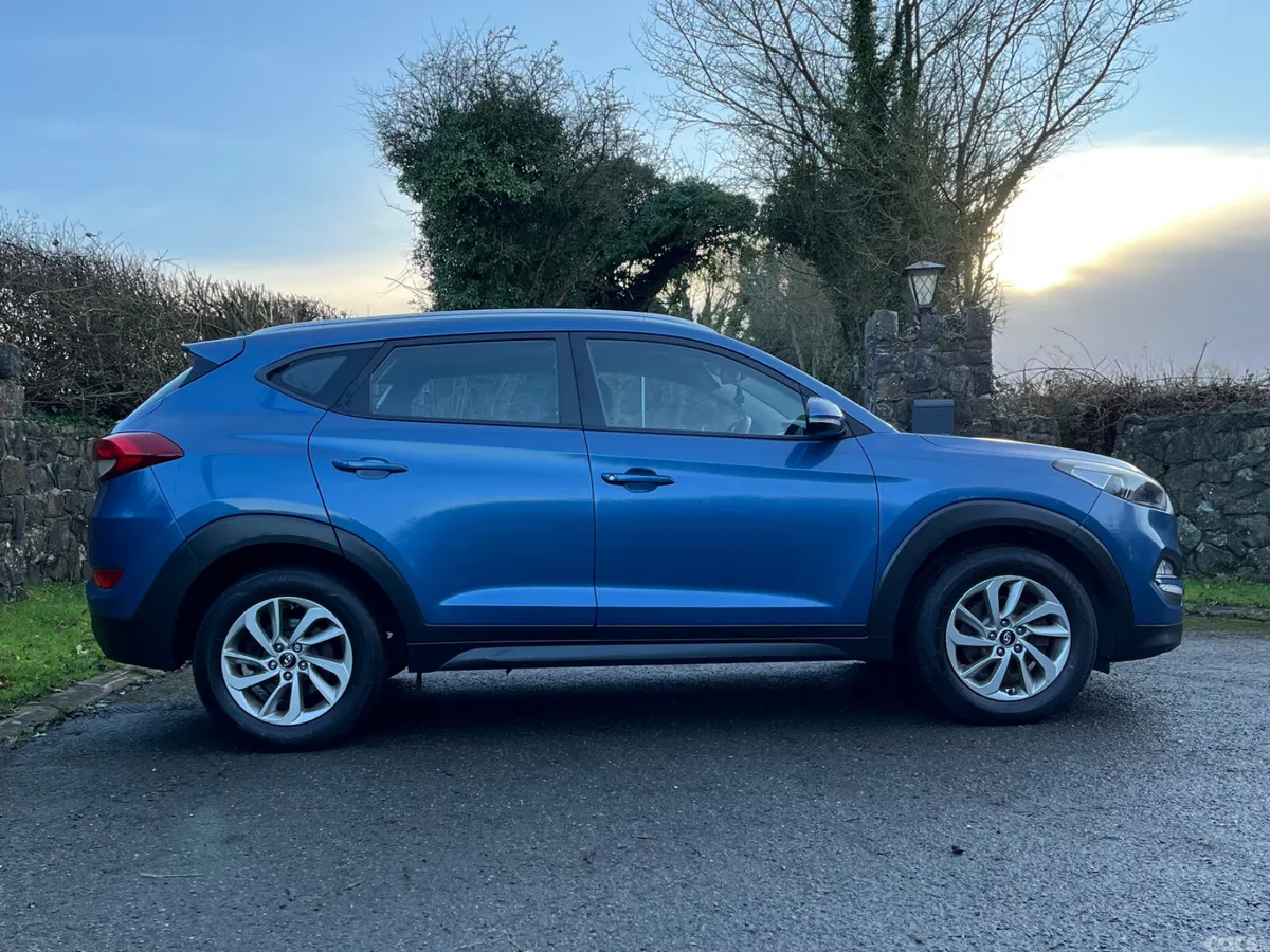 Hyundai Tucson SUV, Diesel, 2016, Blue