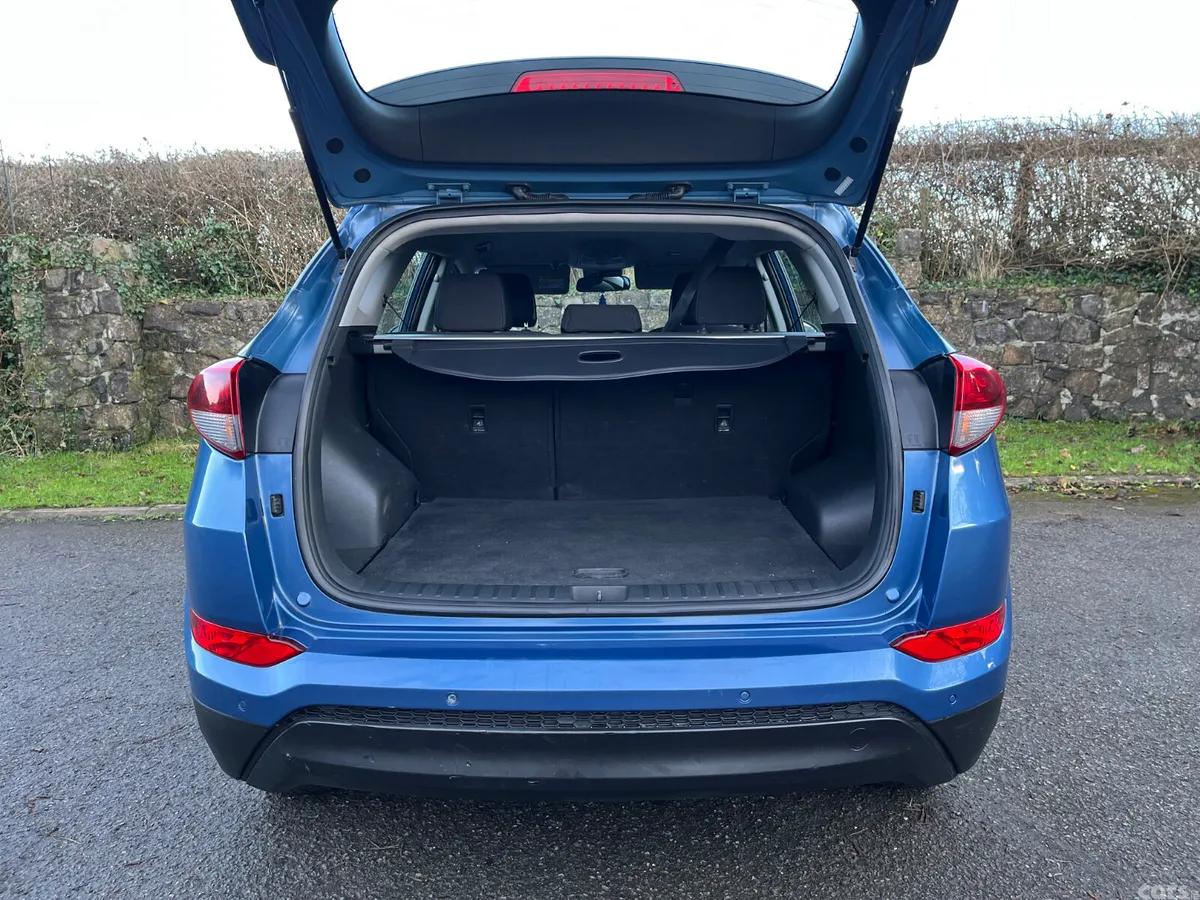 Hyundai Tucson SUV, Diesel, 2016, Blue