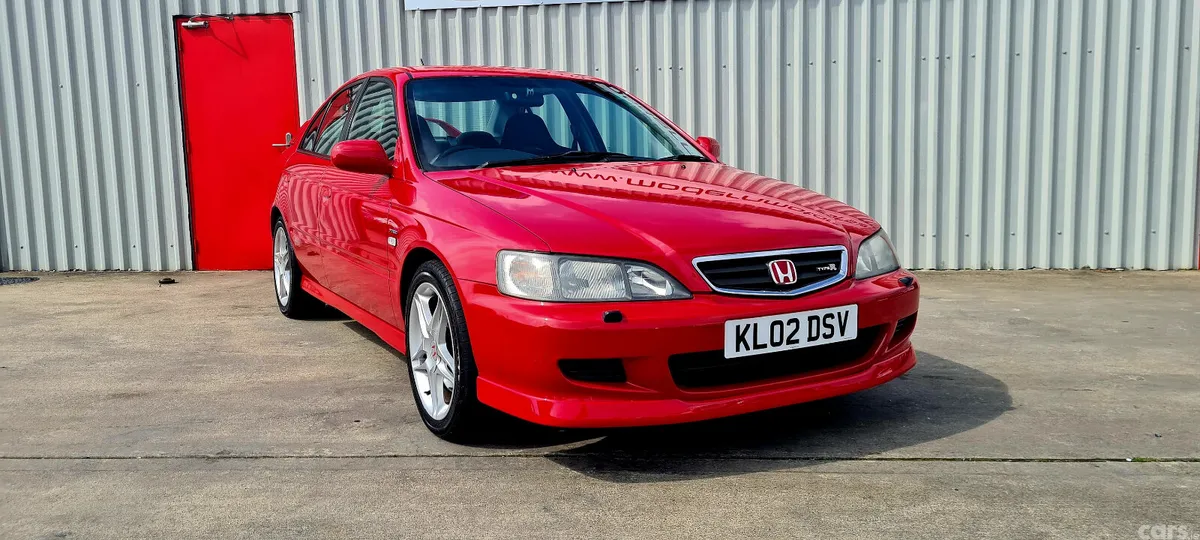 Honda Accord Saloon, Petrol, 2002, Red