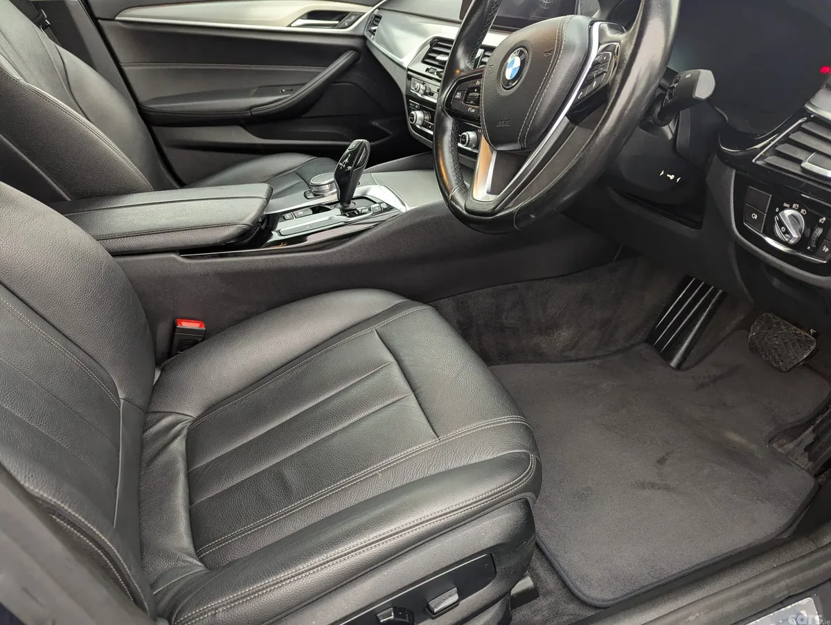 BMW 5-Series Saloon, Diesel, 2019, Blue