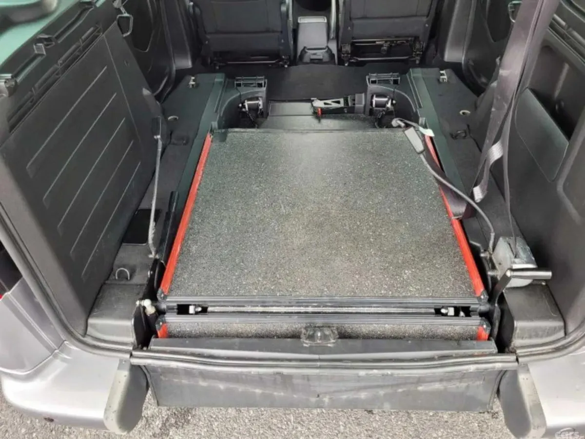 Peugeot Partner Tepee MPV, Diesel, 2018, Grey