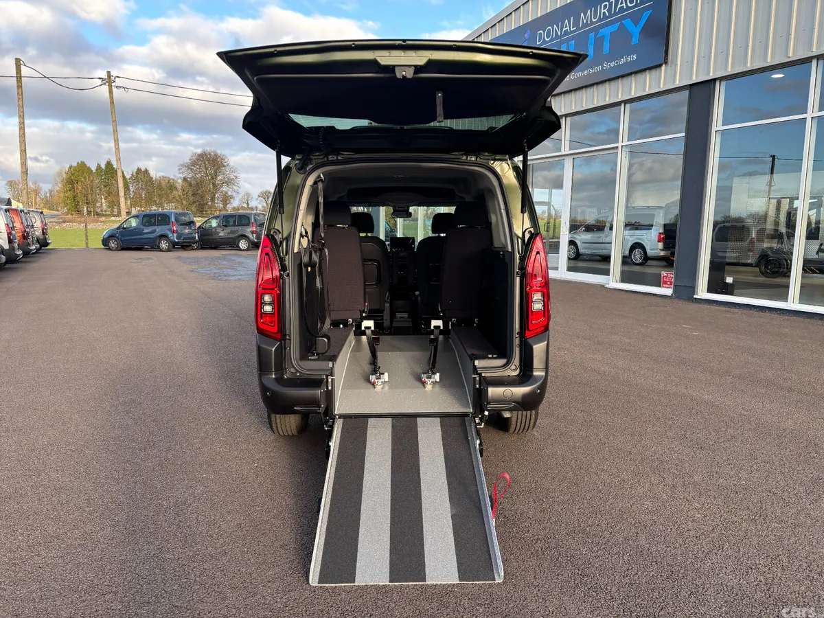 Citroen Berlingo MPV, Diesel, 2027, Green