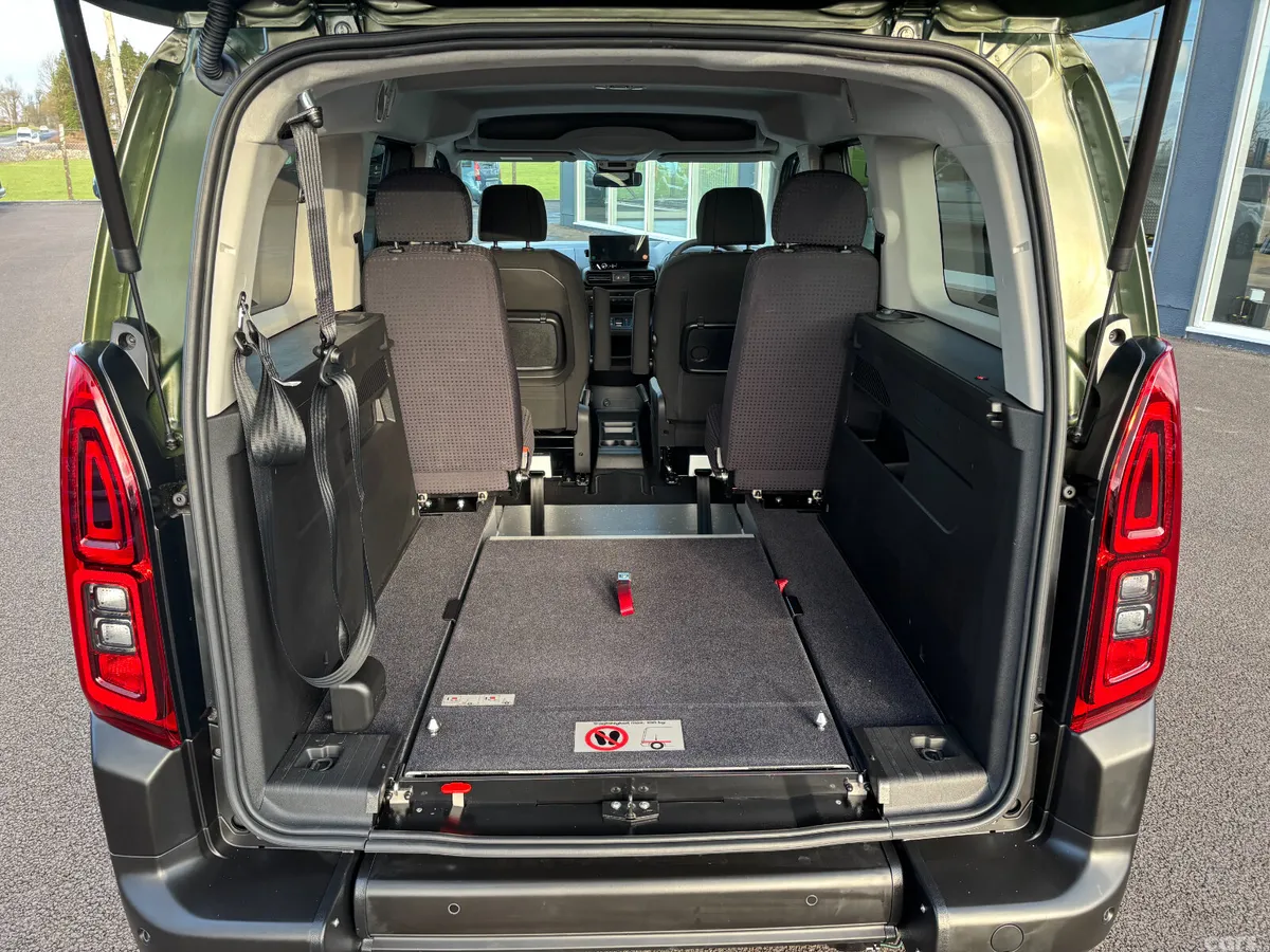 Citroen Berlingo MPV, Diesel, 2027, Green