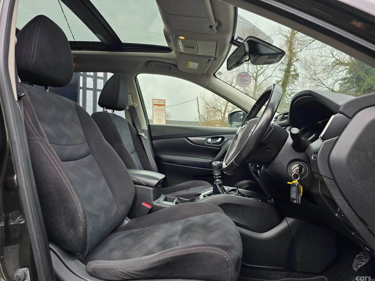 Nissan X-Trail SUV, Diesel, 2016, Green