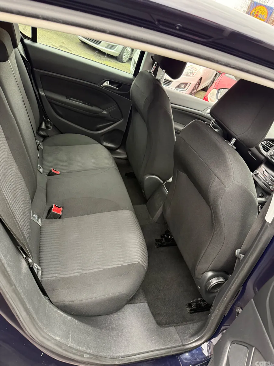 Peugeot 308 Hatchback, Diesel, 2015, Blue