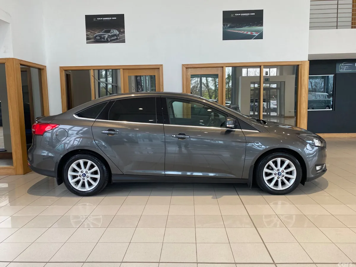 Ford Focus Saloon, Diesel, 2016, Grey