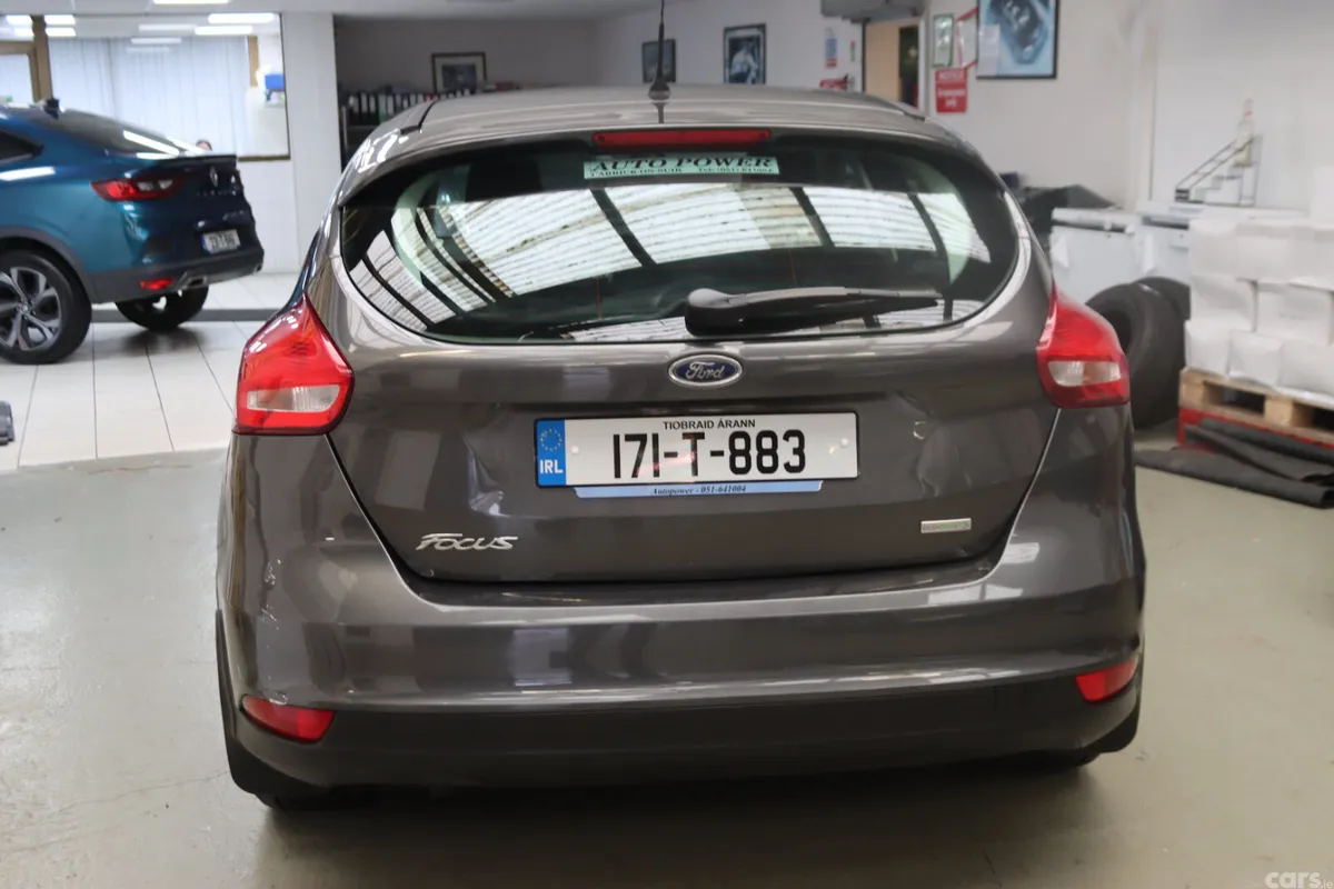 Ford Focus Hatchback, Petrol, 2017, Grey