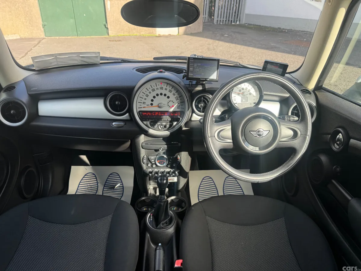 Mini Cooper Hatchback, Petrol, 2014, Black