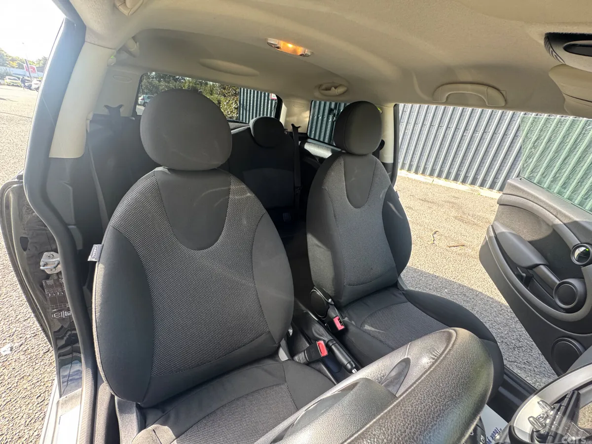 Mini Cooper Hatchback, Petrol, 2014, Black