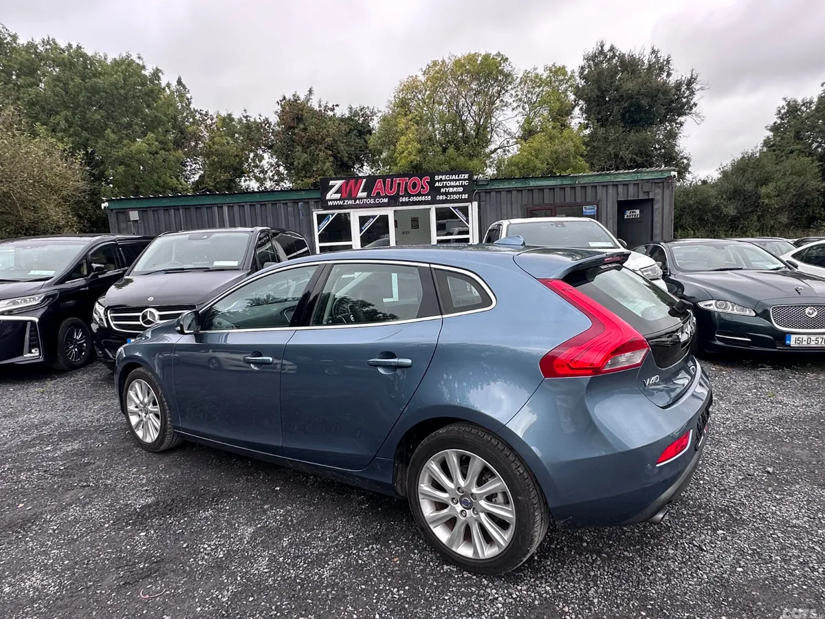 Volvo V40 Hatchback, Petrol, 2014, Blue