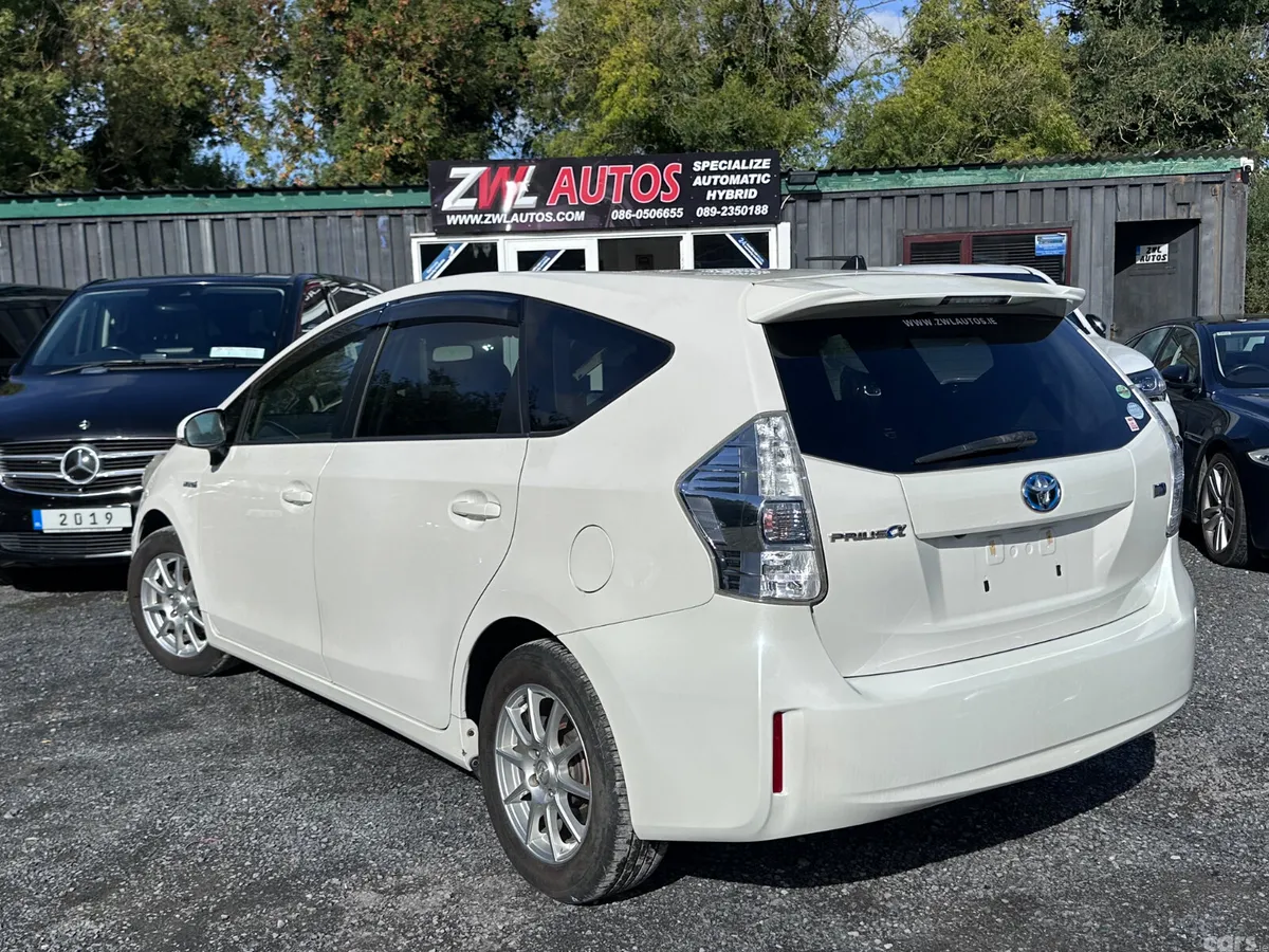 Toyota Prius MPV, Petrol Hybrid, 2012, White