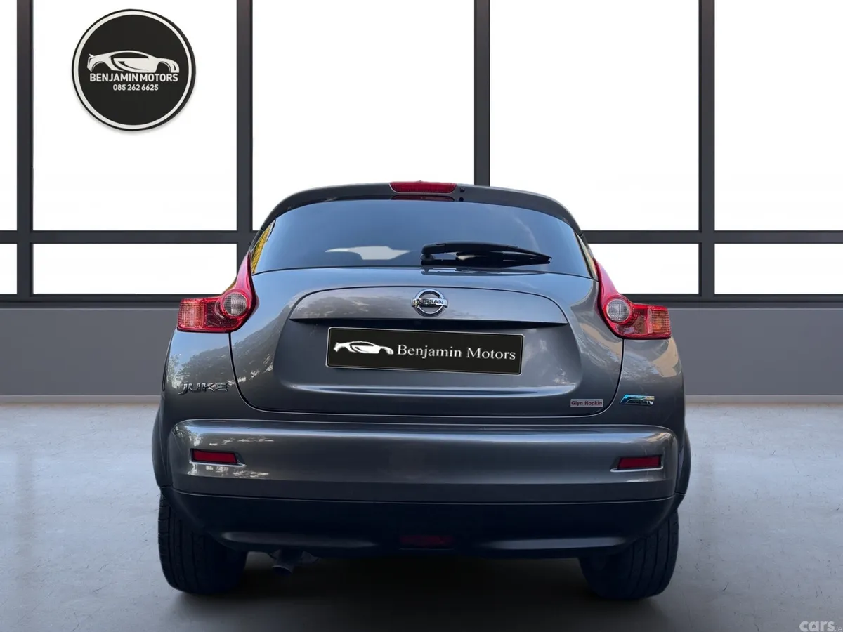 Nissan Juke SUV, Diesel, 2014, Grey
