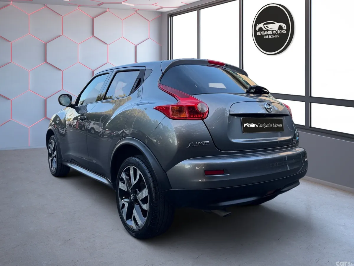 Nissan Juke SUV, Diesel, 2014, Grey