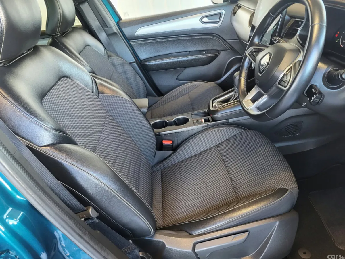Renault Arkana Hatchback, Petrol, 2024, Blue