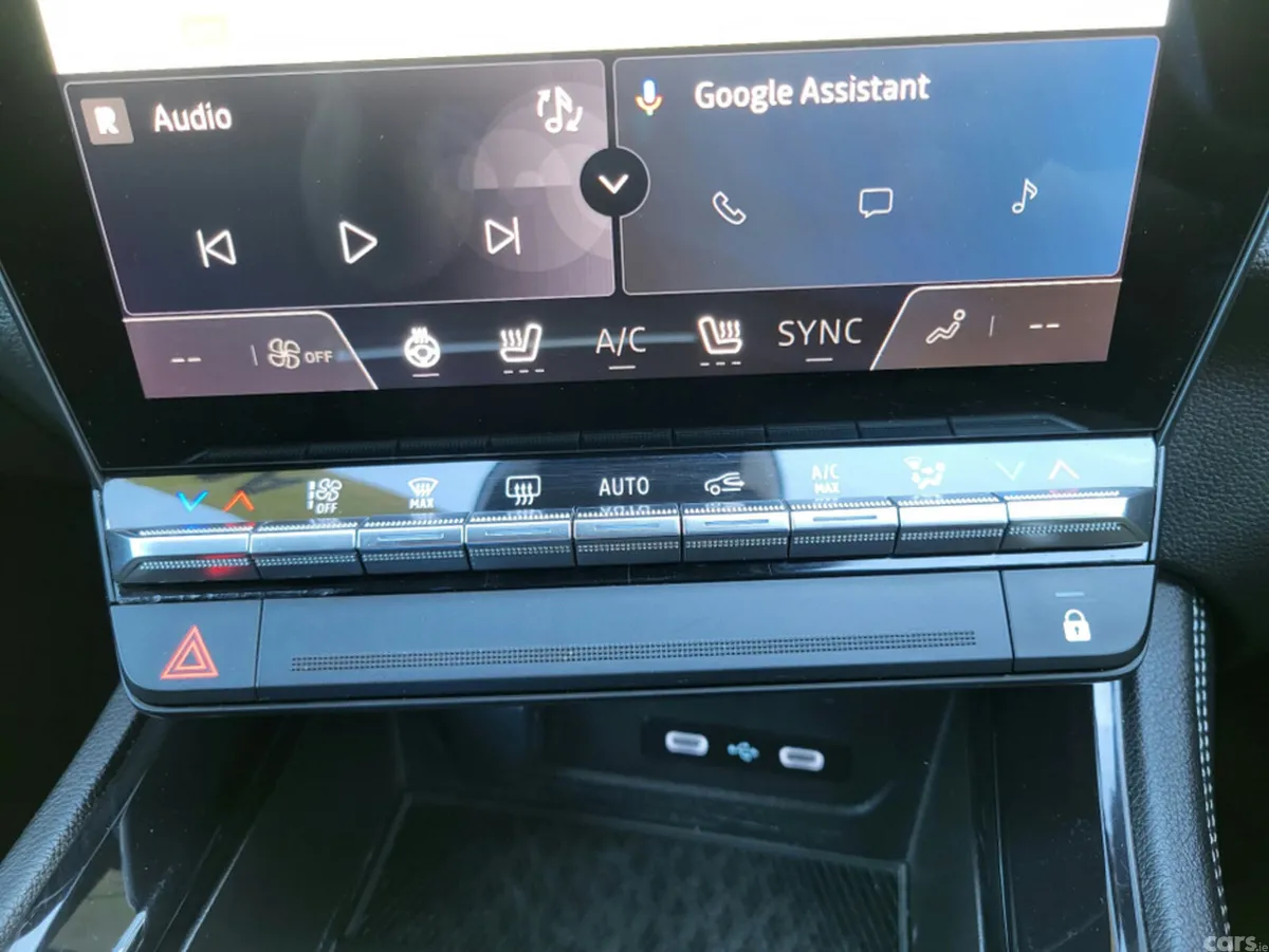 Renault Austral SUV, Petrol, 2024, Grey