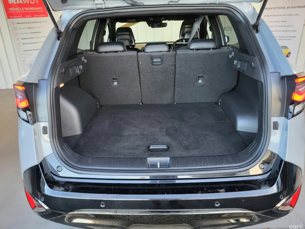 Kia Sportage MPV, Petrol Hybrid, 2024, Grey